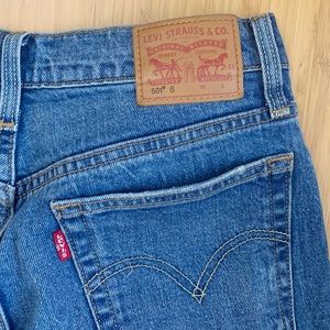 Levi’s Distressed High-Waist Jeans Size 26